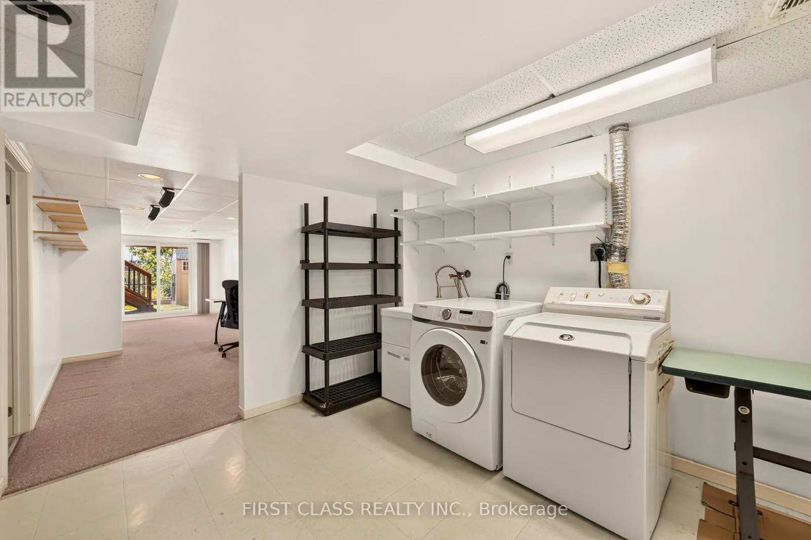 38 PACIFIC WIND CRESCENT