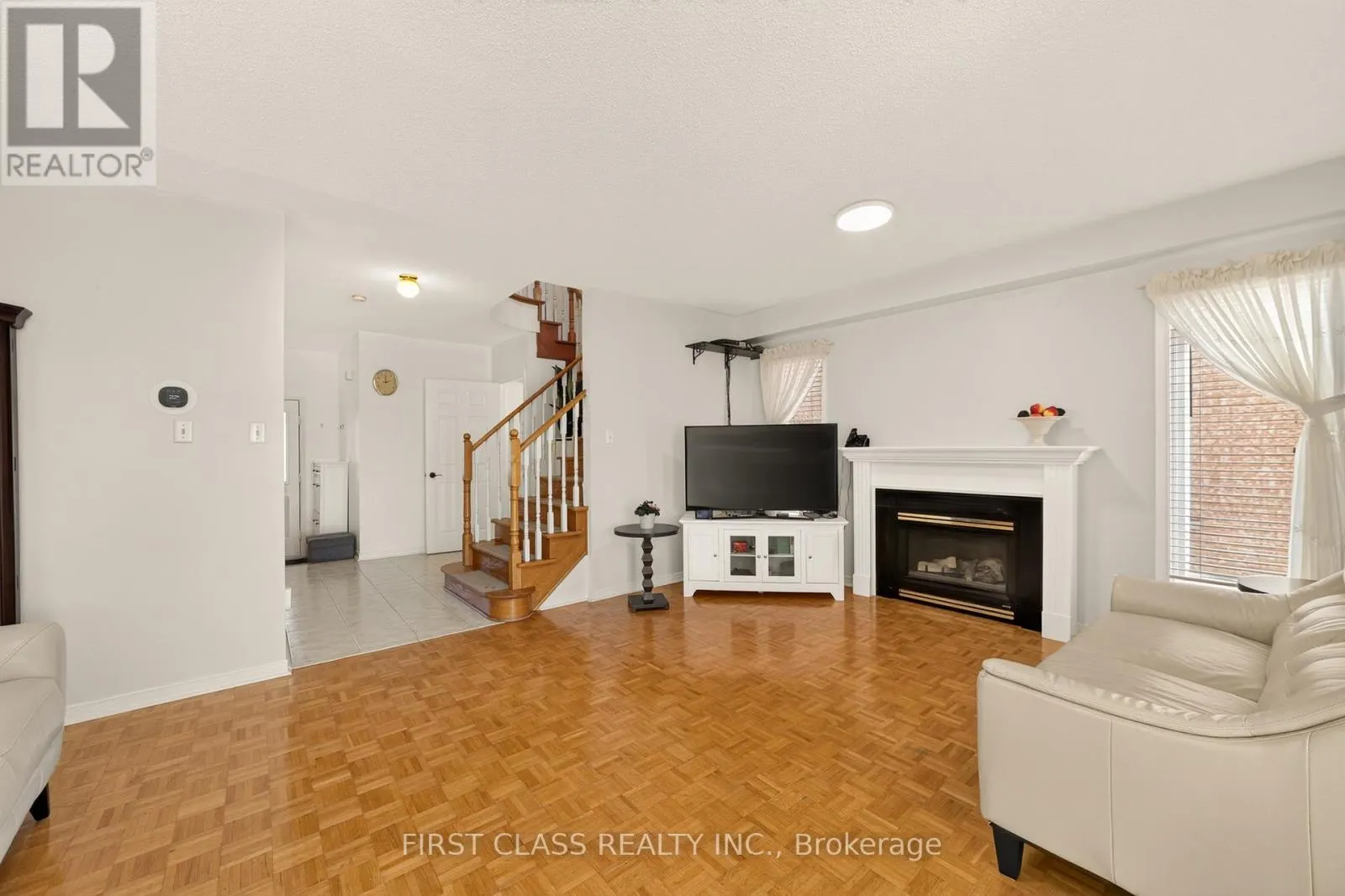 38 PACIFIC WIND CRESCENT