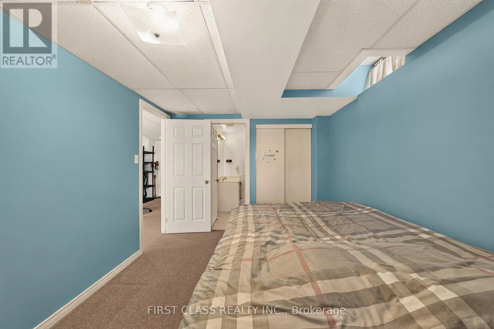 38 PACIFIC WIND CRESCENT