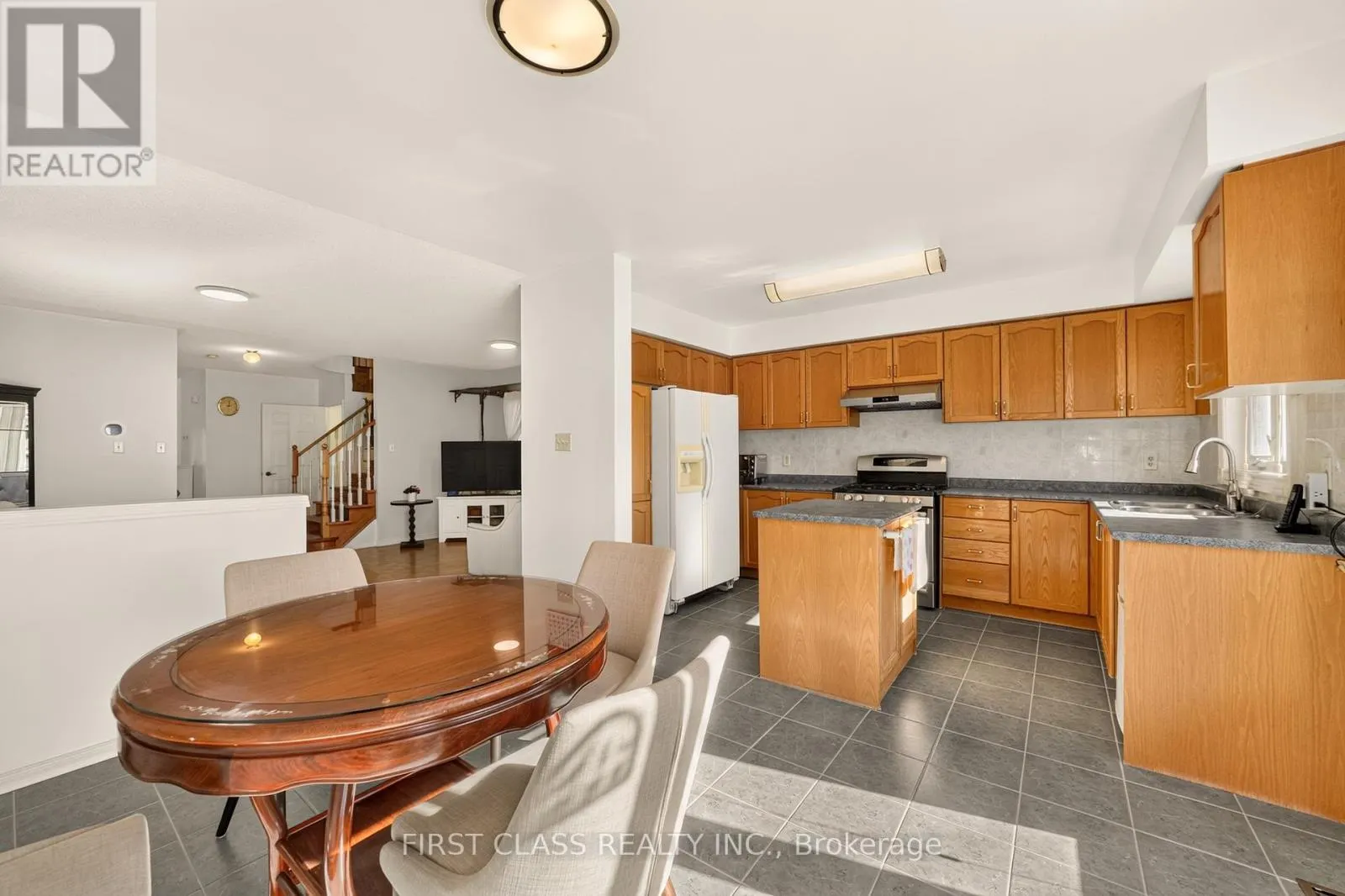 38 PACIFIC WIND CRESCENT