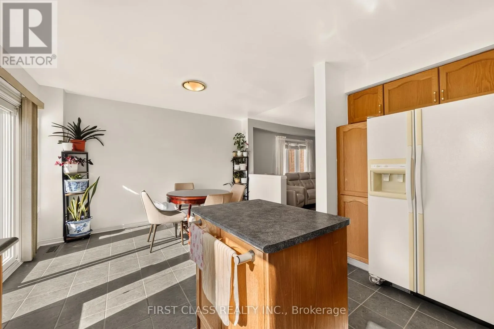 38 PACIFIC WIND CRESCENT