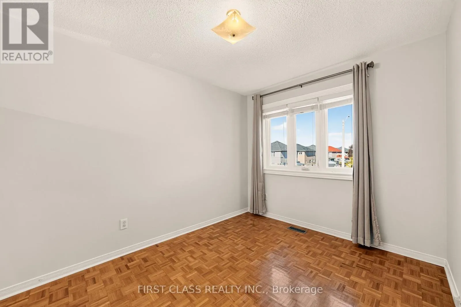 38 PACIFIC WIND CRESCENT
