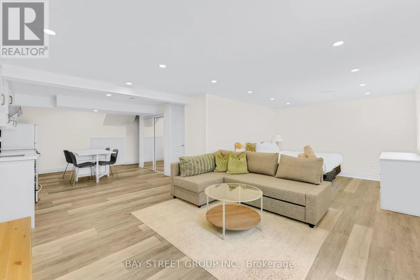 2283 DEVON ROAD