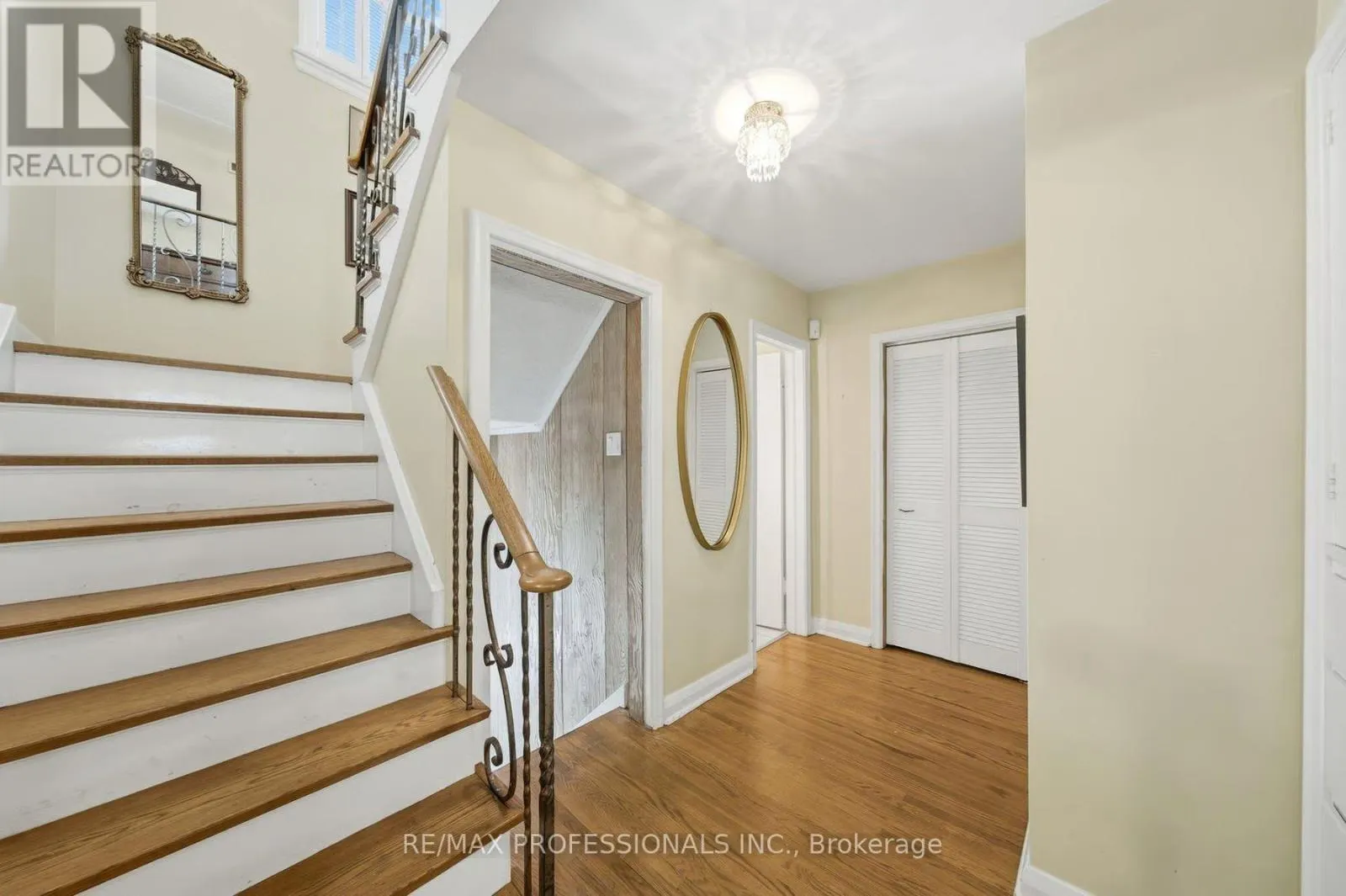 15 HARTFIELD COURT