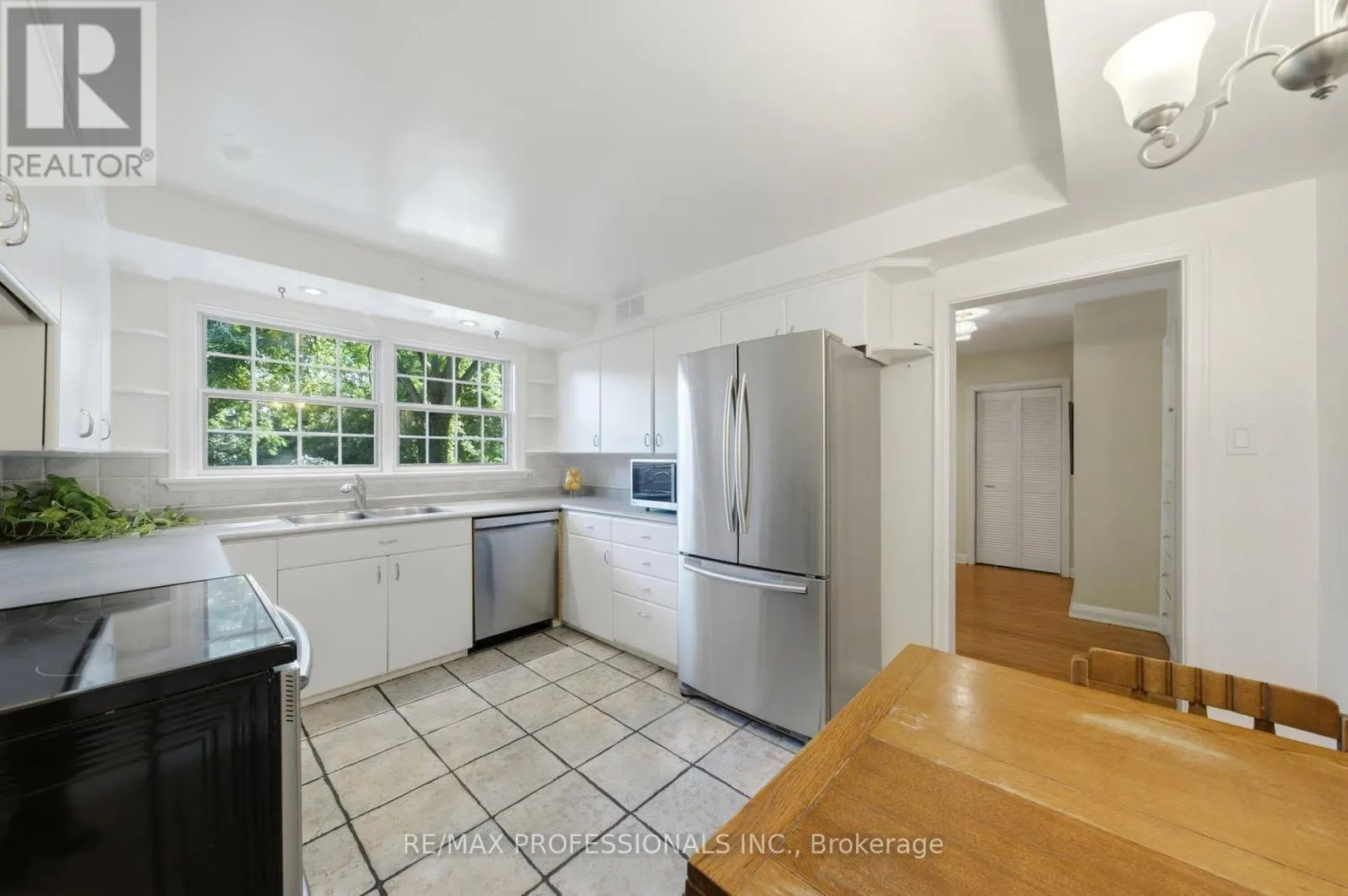 15 HARTFIELD COURT