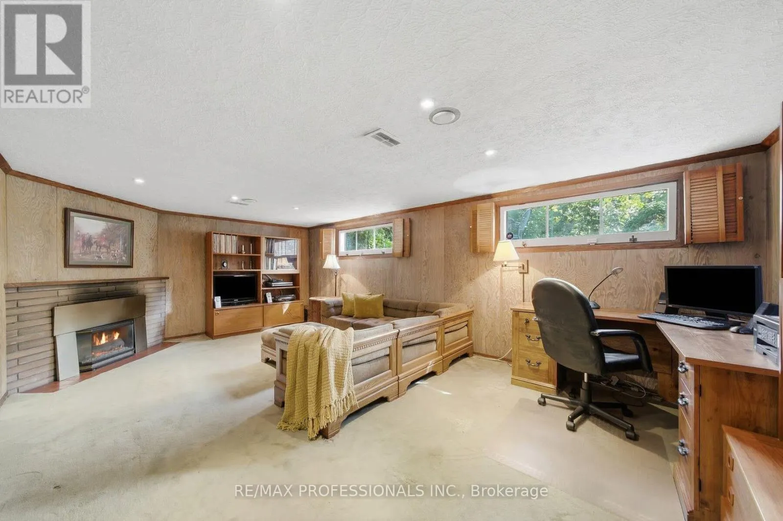 15 HARTFIELD COURT