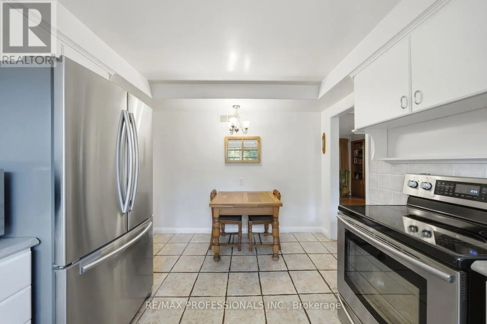 15 HARTFIELD COURT