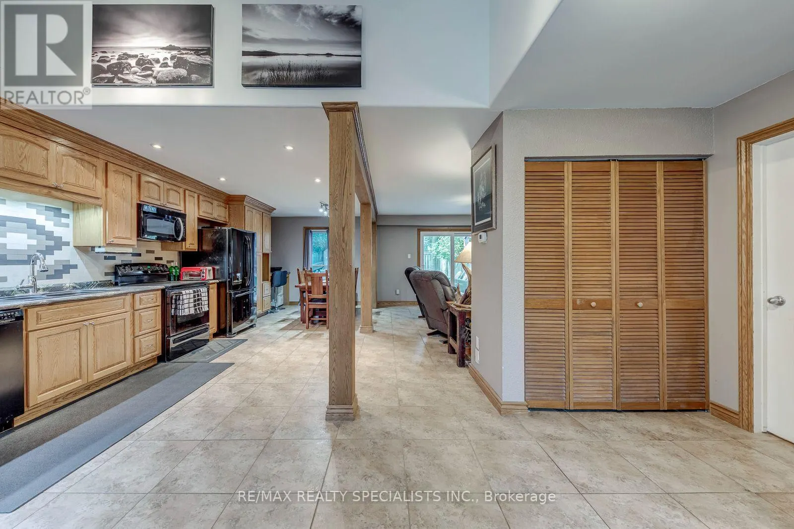 4089 BARBICAN DRIVE
