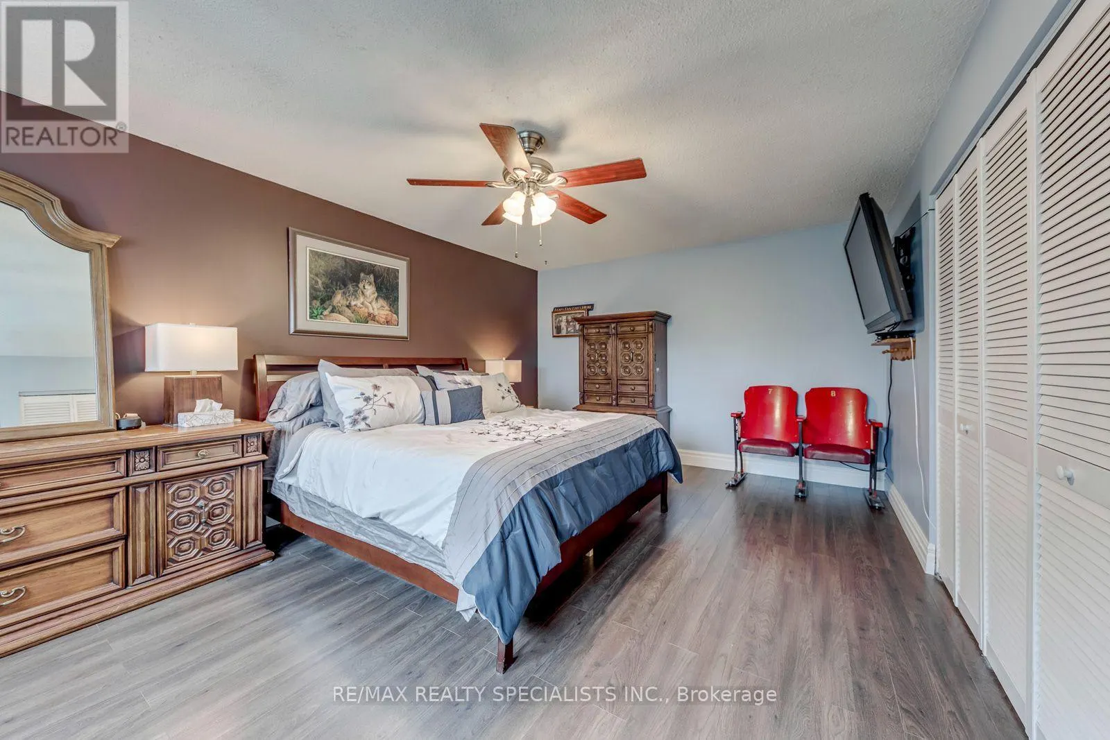 4089 BARBICAN DRIVE