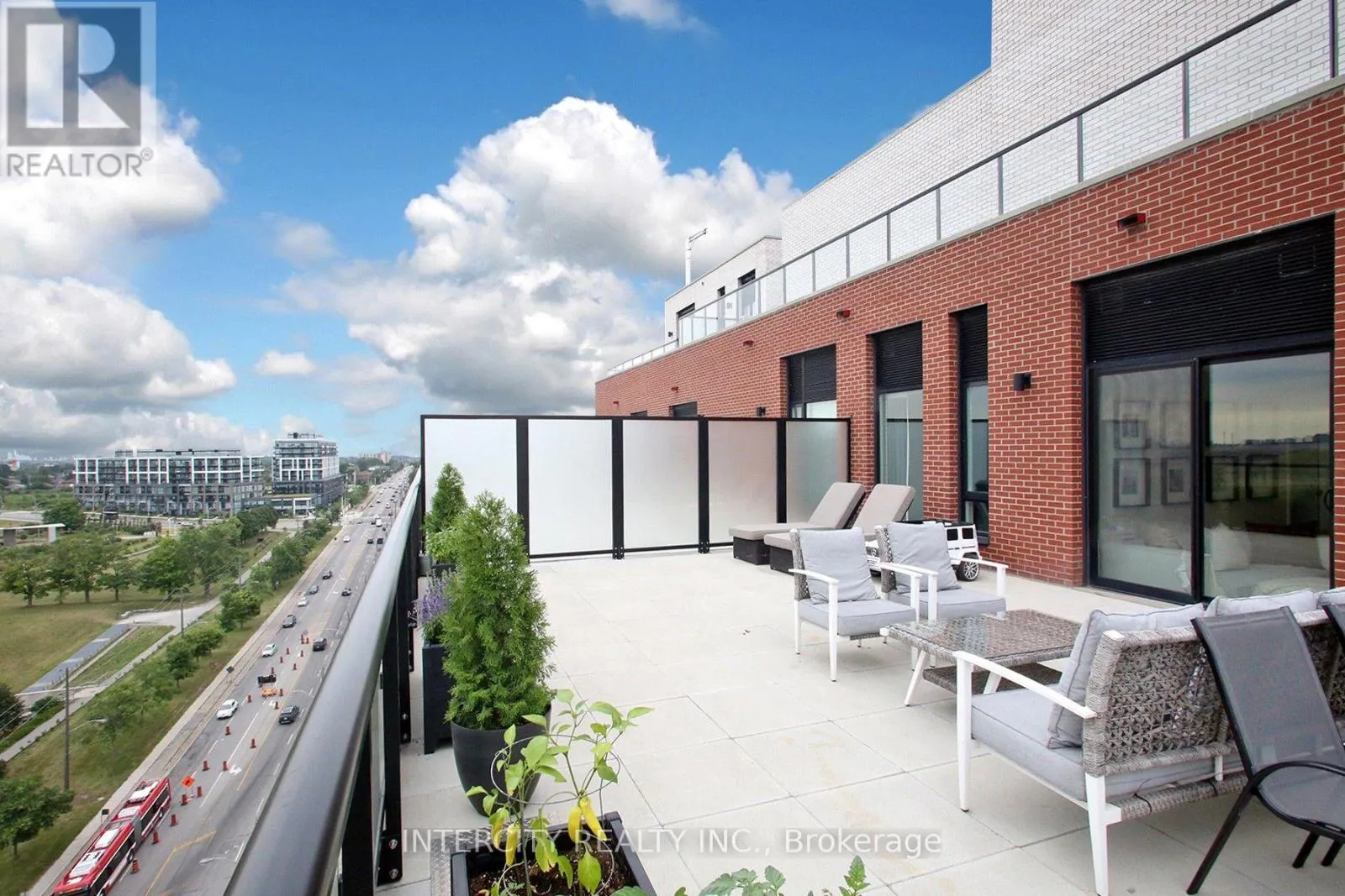 1201 - 3100 KEELE STREET