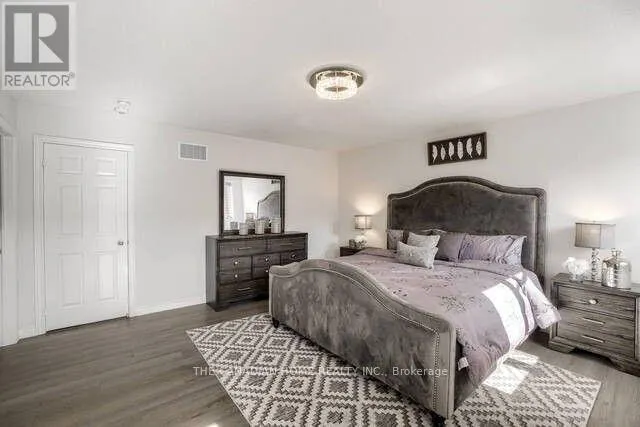 1528 CARR LANDING
