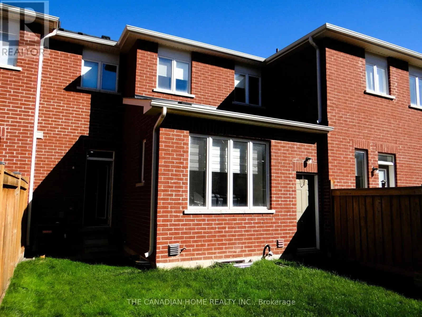 1528 CARR LANDING