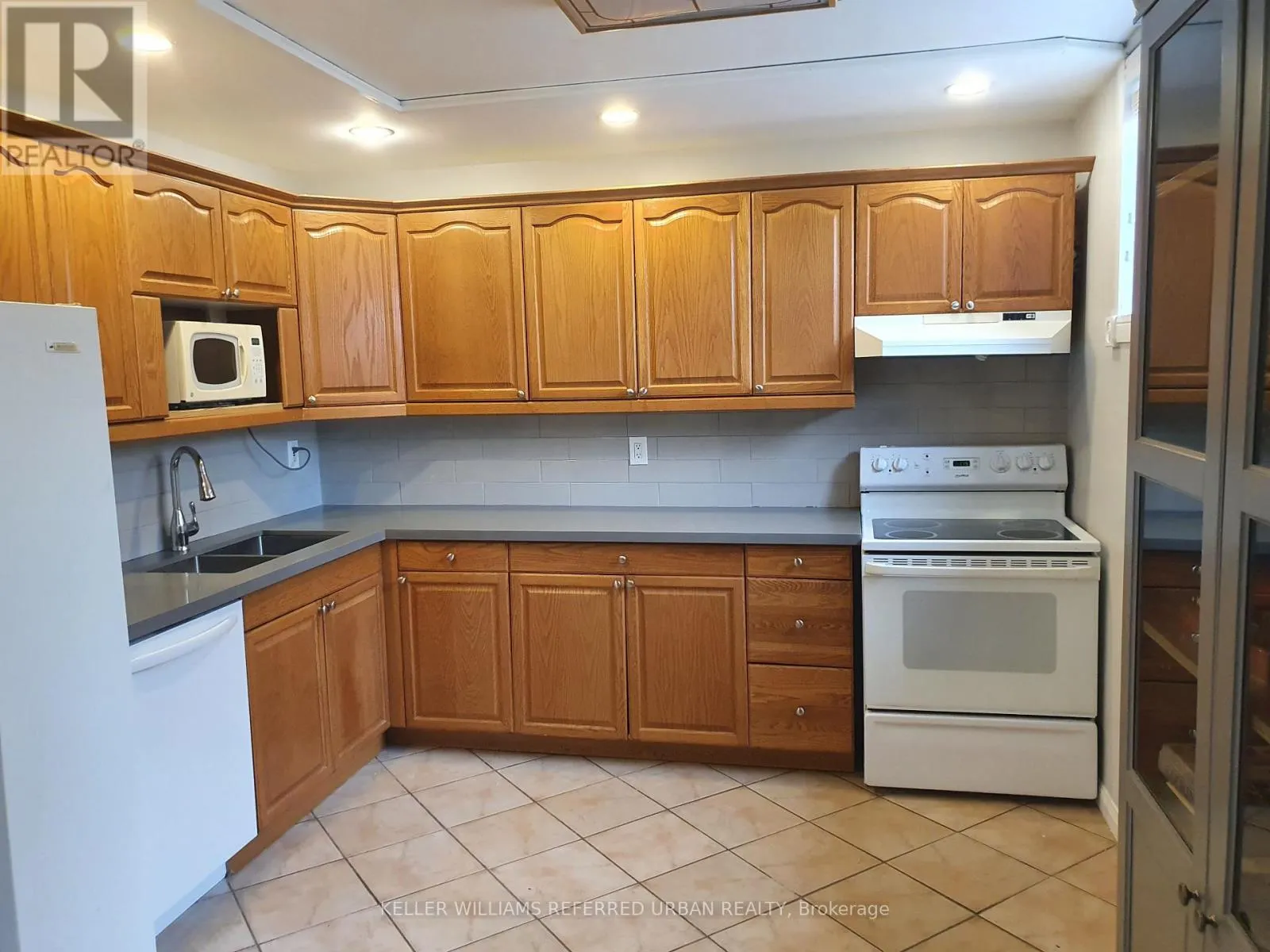 BASEMENT - 3352 ELLENGALE DRIVE
