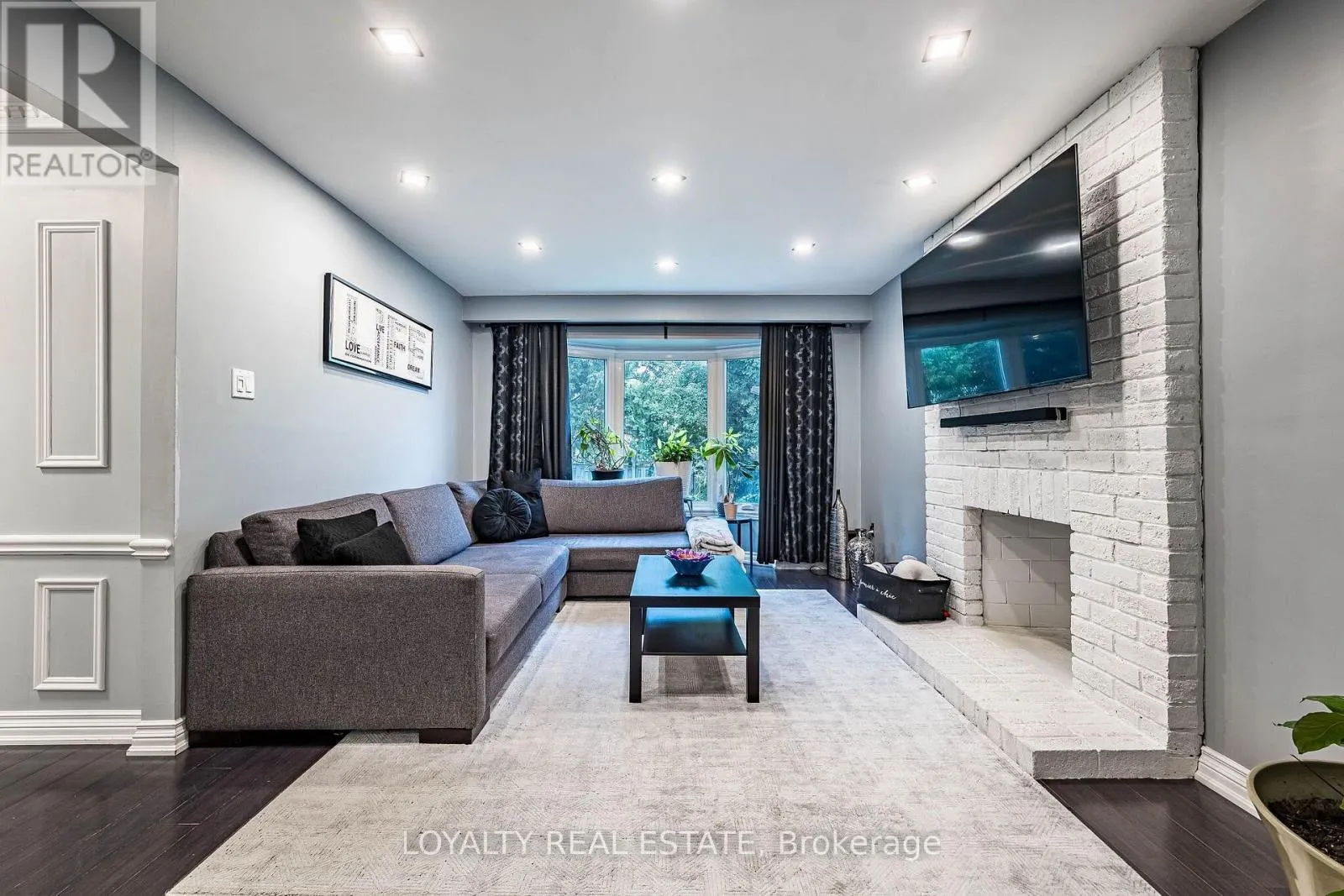 52 NEWCASTLE CRESCENT