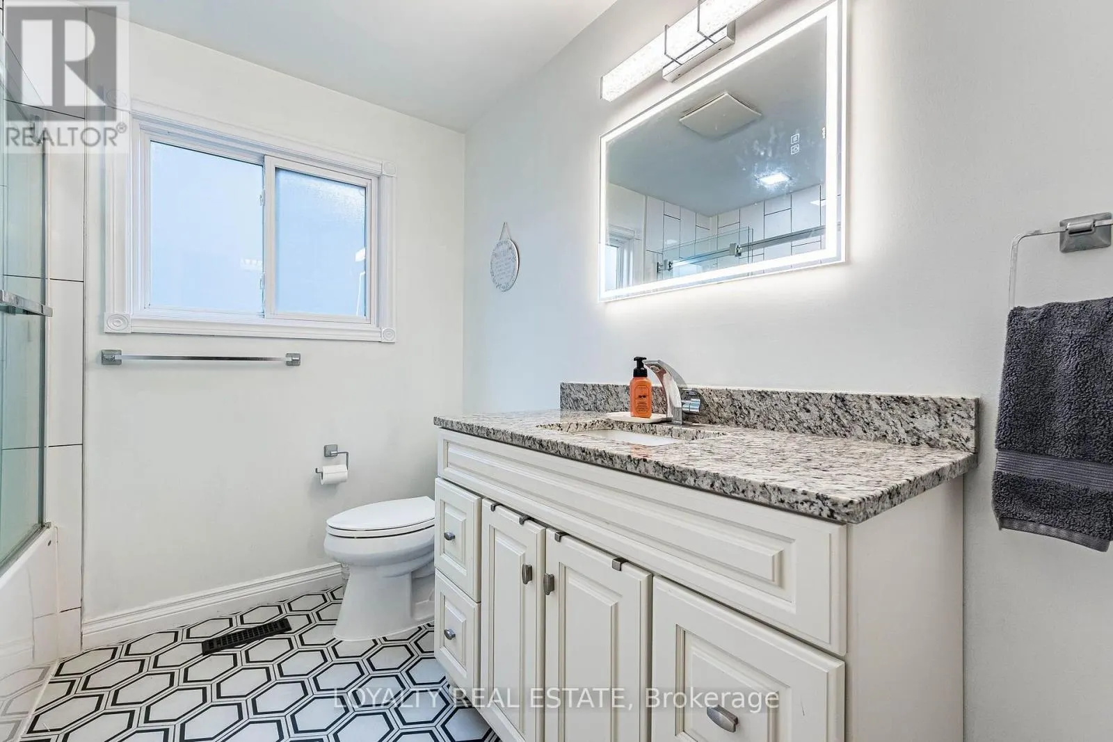 52 NEWCASTLE CRESCENT