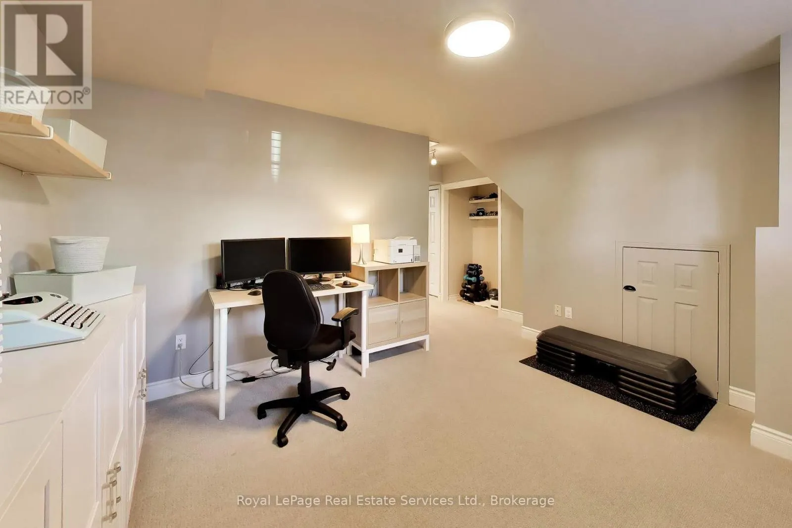 29 - 4241 SARAZEN DRIVE #29