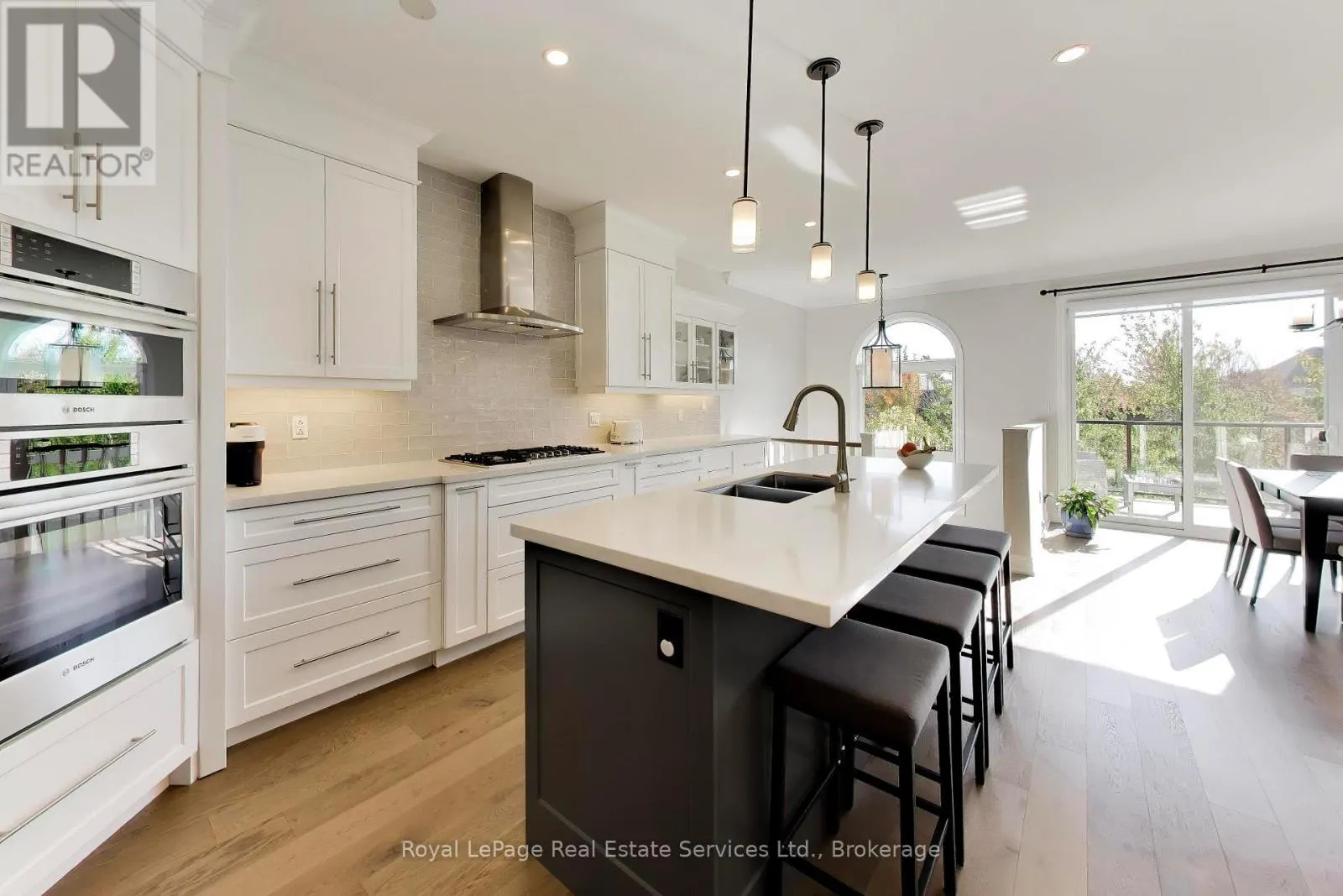 29 - 4241 SARAZEN DRIVE #29