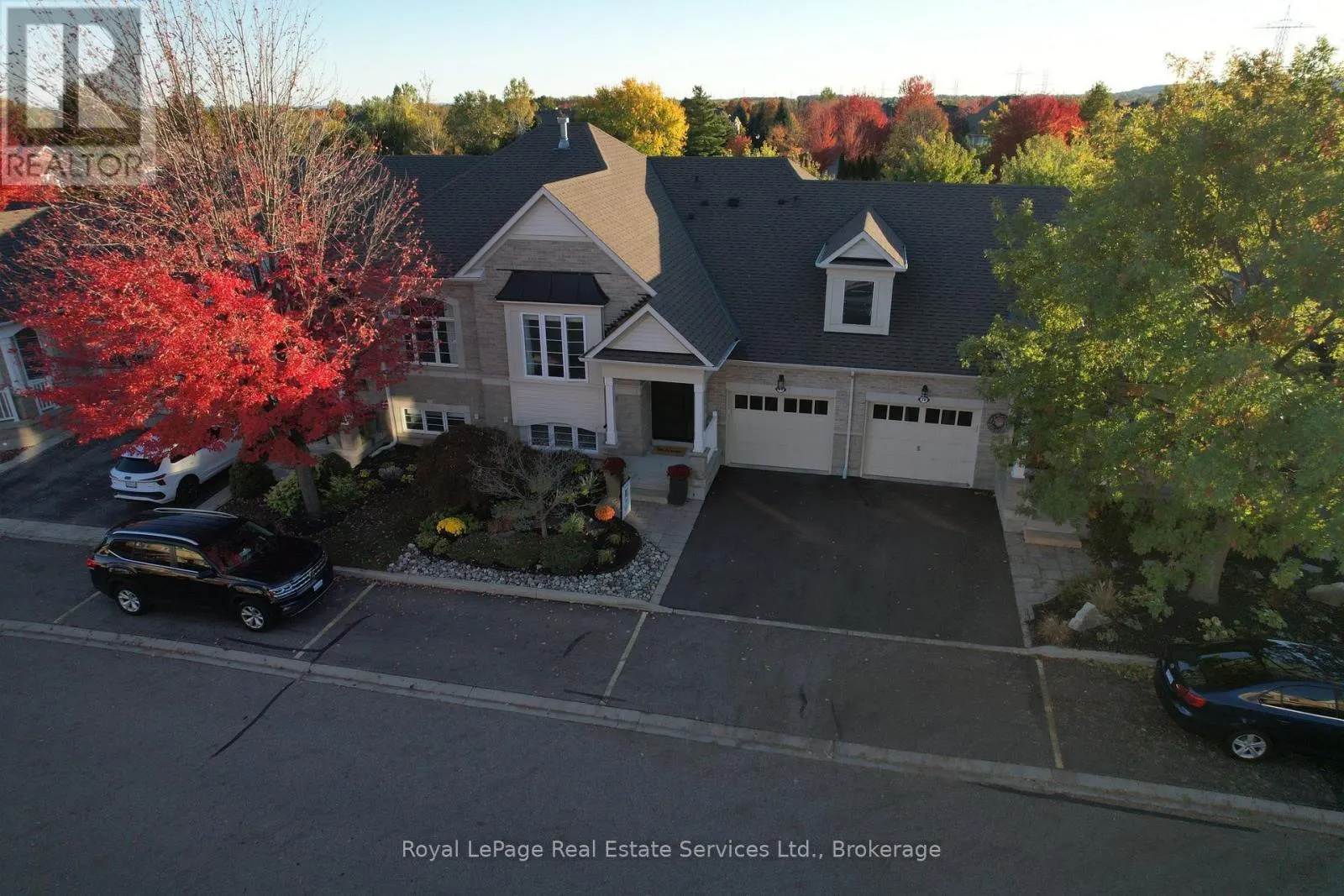 29 - 4241 SARAZEN DRIVE #29
