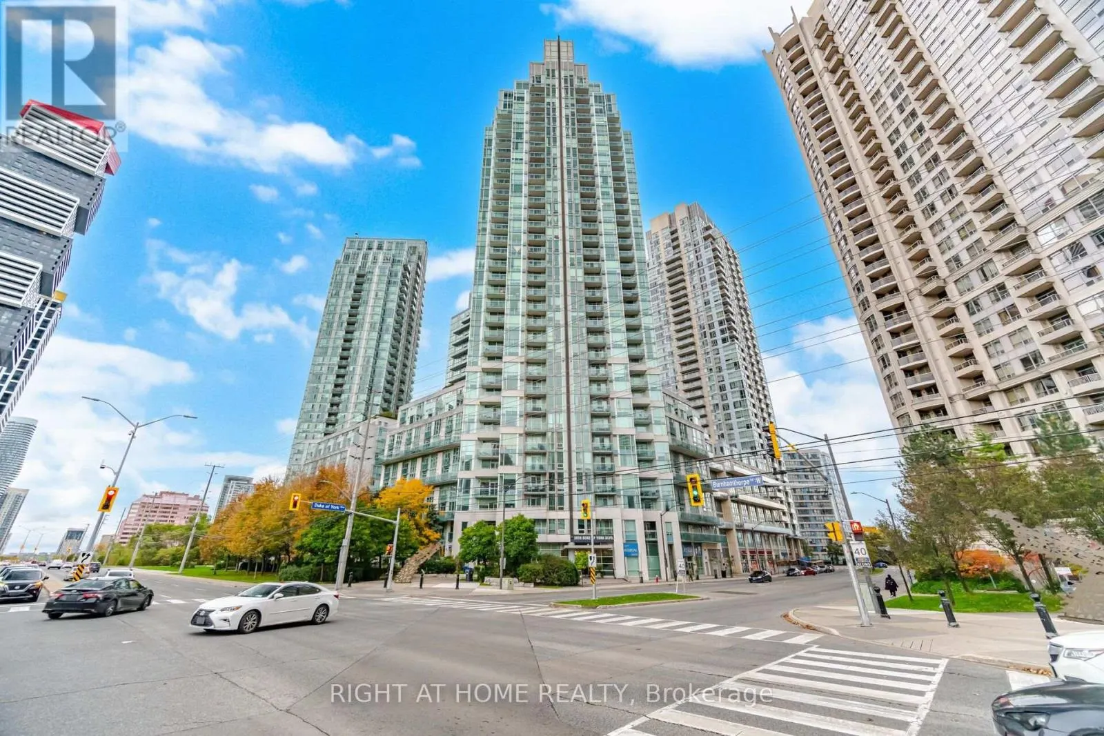 604 - 3939 DUKE OF YORK BOULEVARD