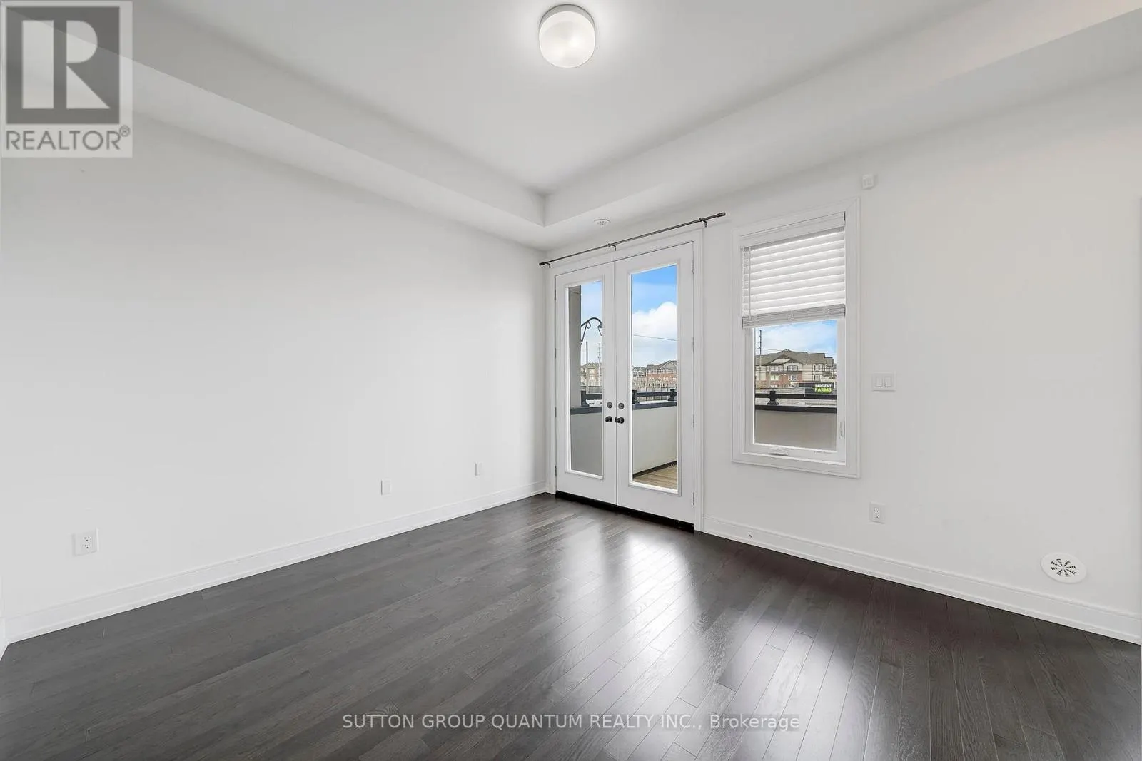 1401 CLARRIAGE COURT