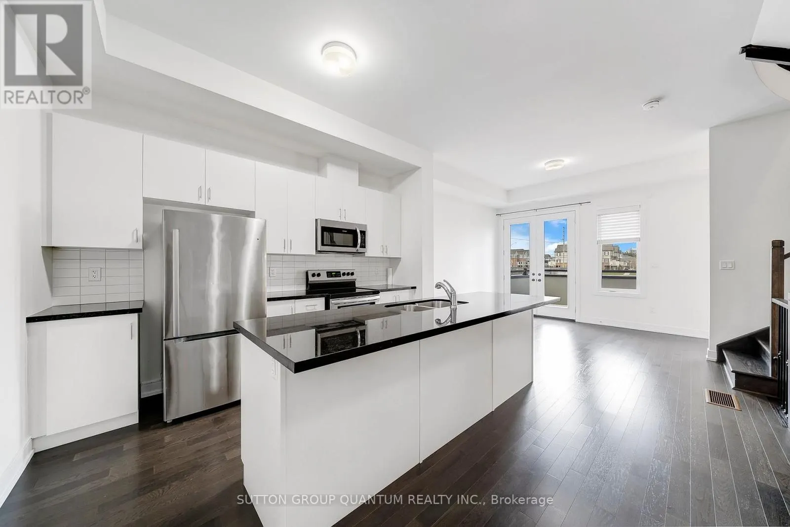 1401 CLARRIAGE COURT