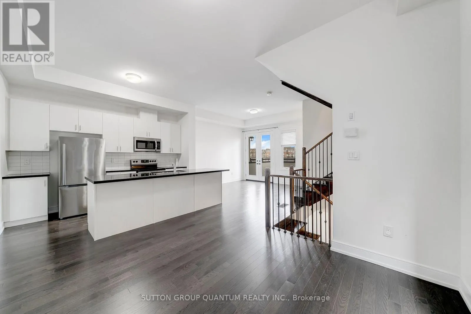 1401 CLARRIAGE COURT
