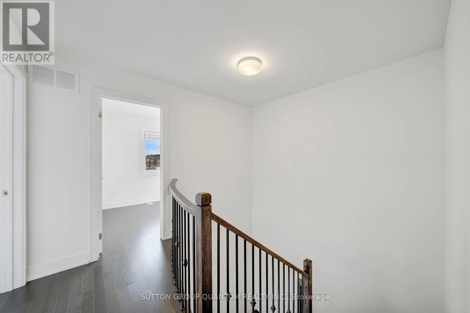 1401 CLARRIAGE COURT