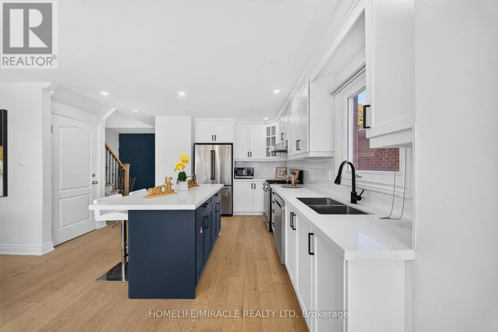 3034 RUNCORN ROW