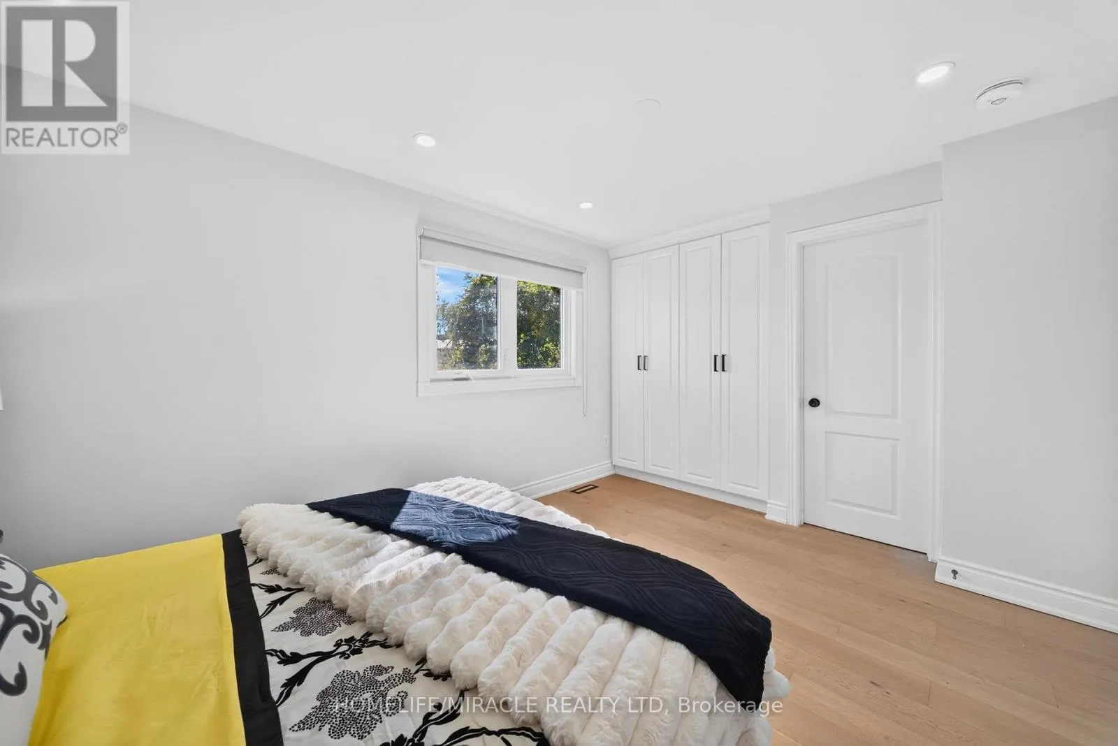 3034 RUNCORN ROW