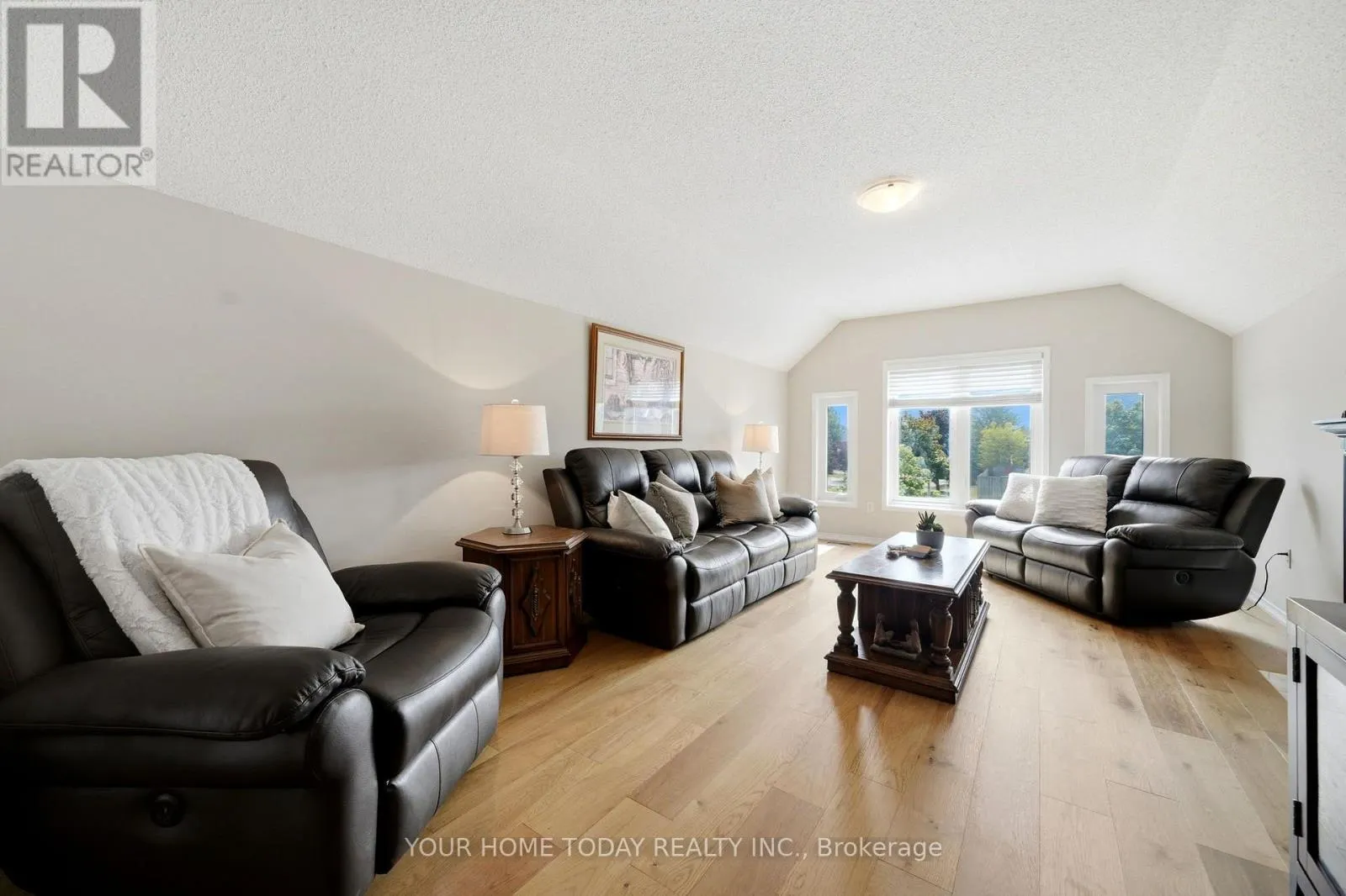 58 CHESTER CRESCENT