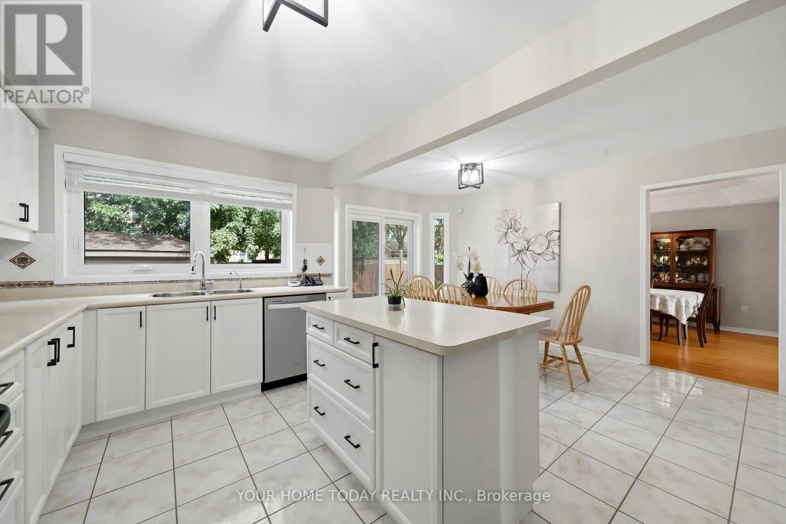 58 CHESTER CRESCENT