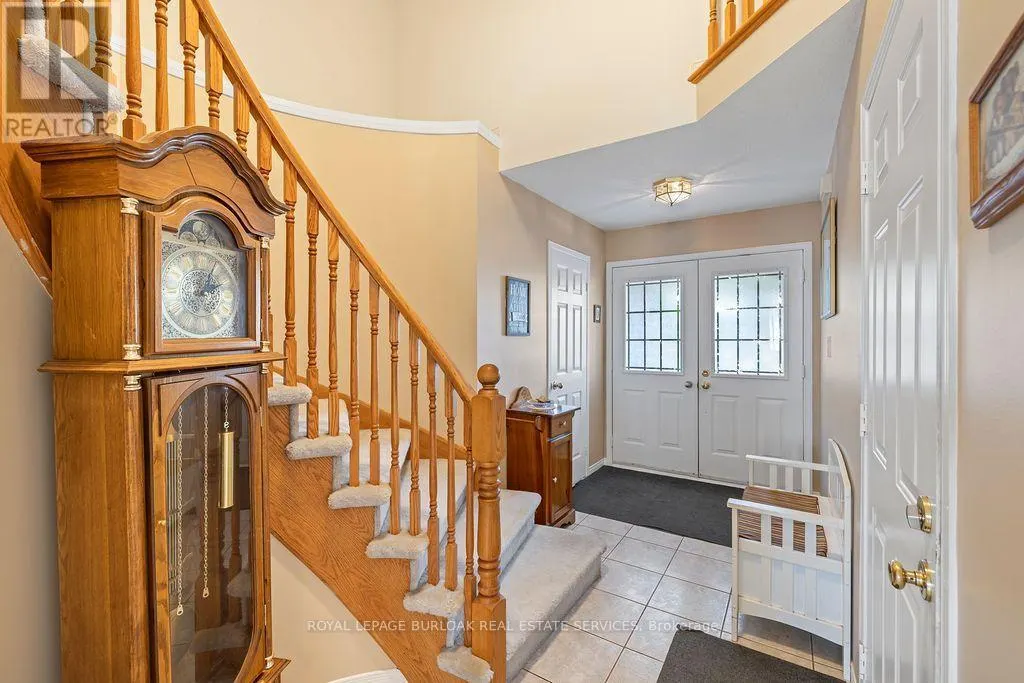 4114 PINCAY OAKS LANE