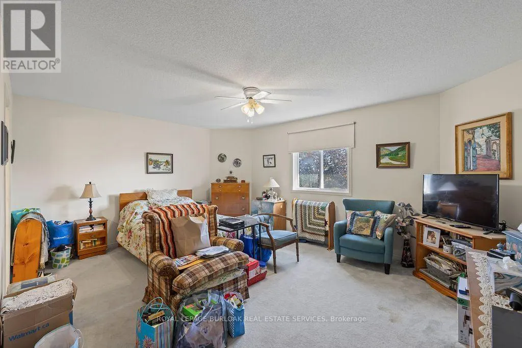 4114 PINCAY OAKS LANE