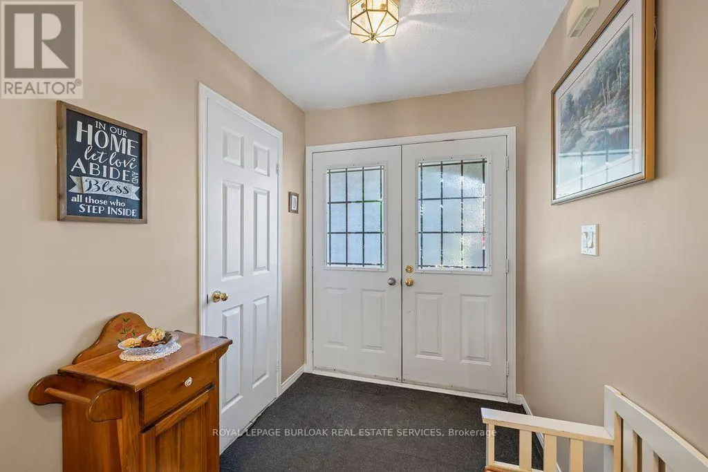 4114 PINCAY OAKS LANE