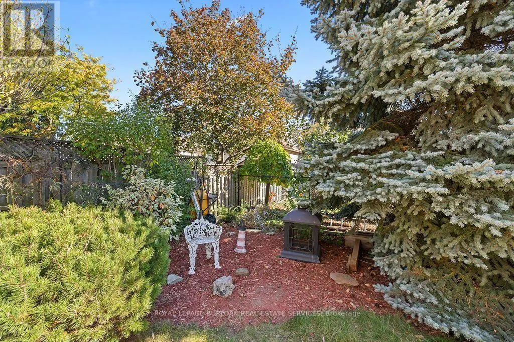 4114 PINCAY OAKS LANE