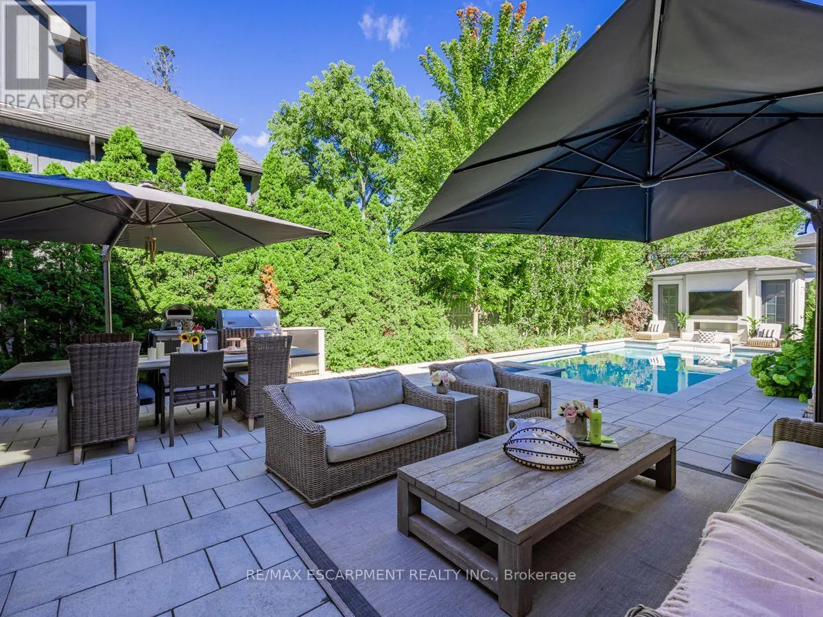 393 MAPLE GROVE DRIVE