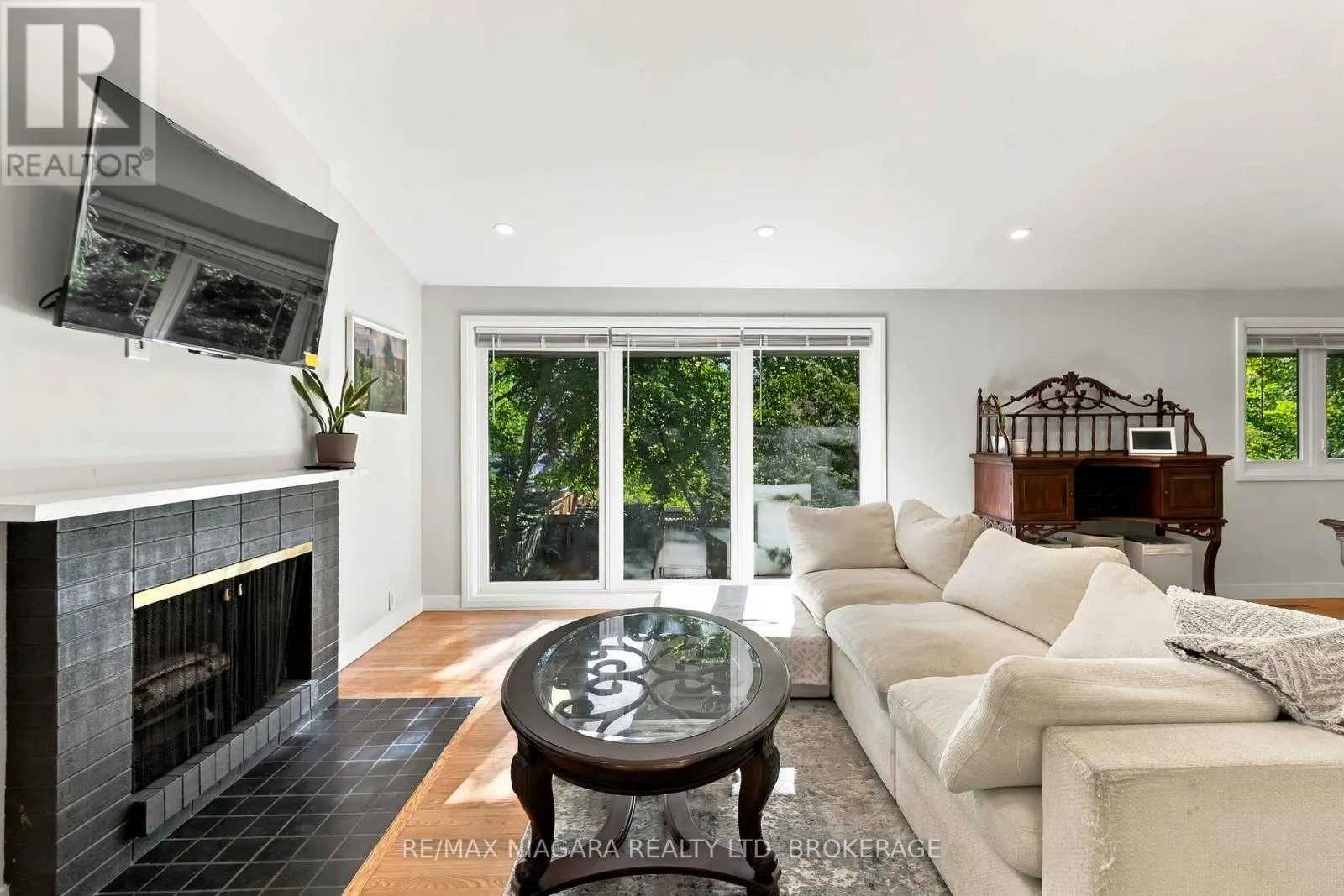 MAIN - 1852 TRUSCOTT DRIVE #Main
