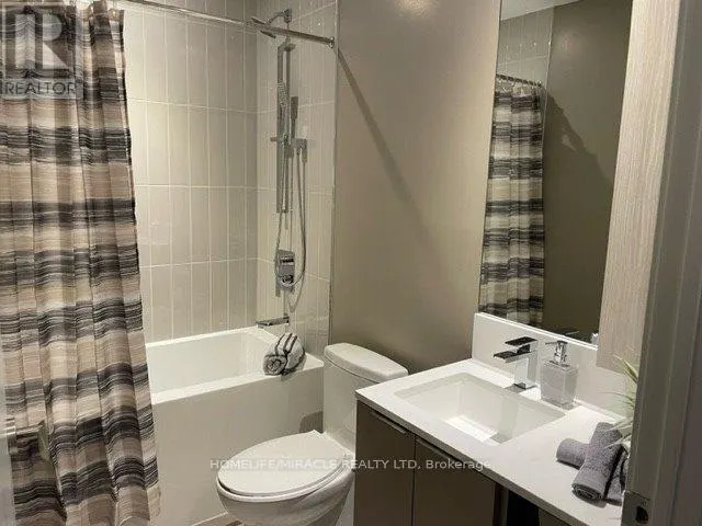 523 - 3900 CONFEDERATION PARKWAY