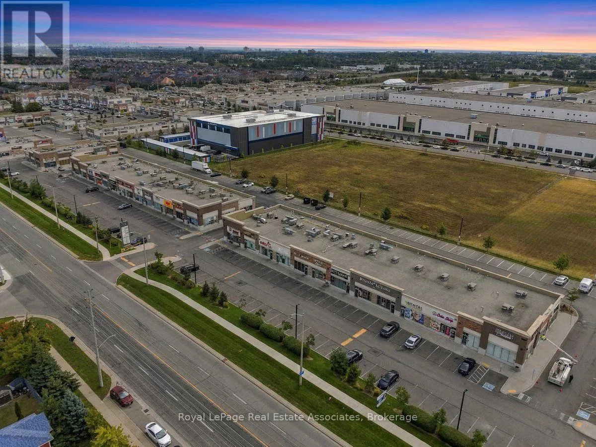 16 - 3975 EGLINTON AVENUE W