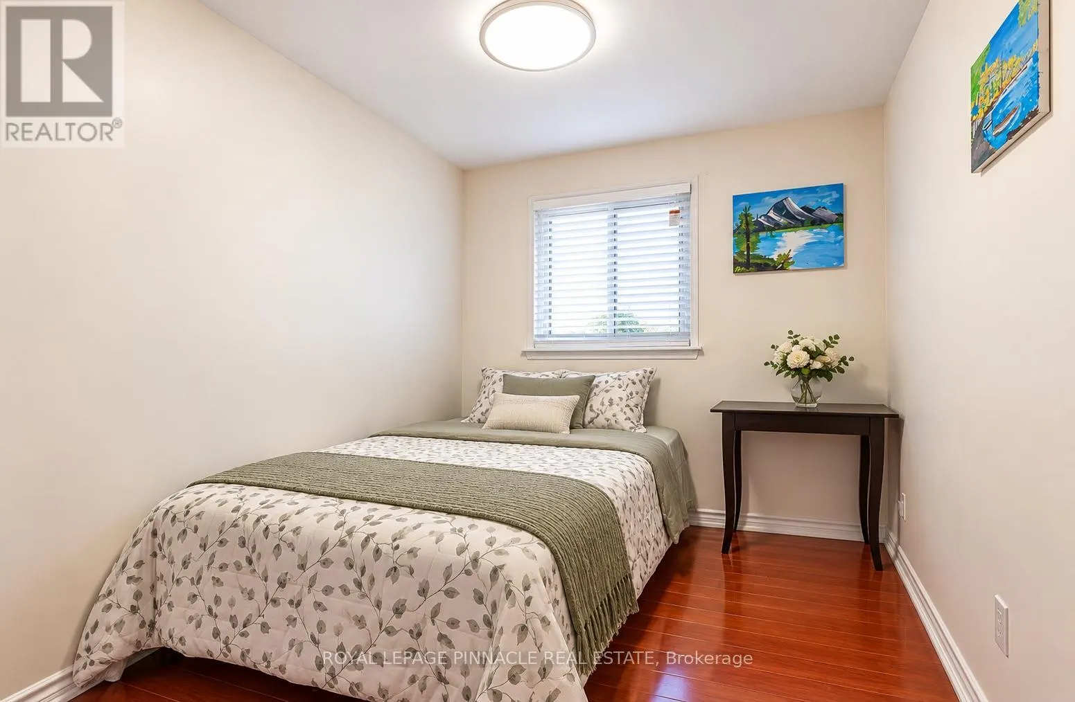88 FLEETWOOD CRESCENT
