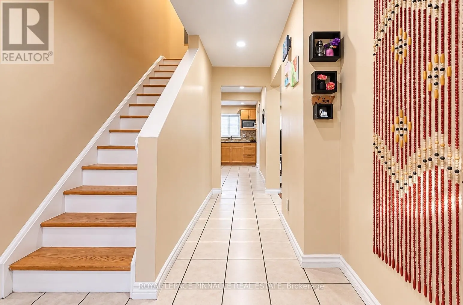 88 FLEETWOOD CRESCENT
