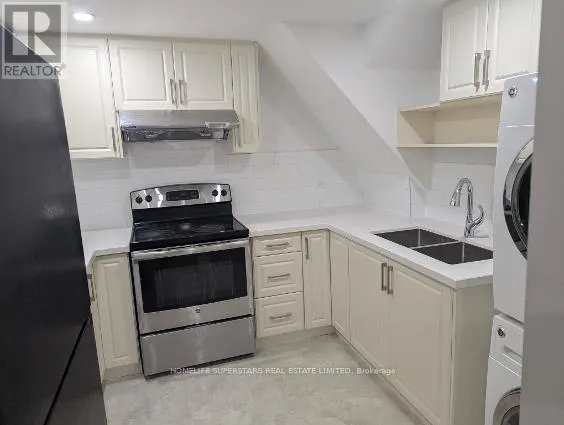BASEMENT APARTMENT - 26 GLENMORE CRESCENT