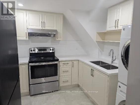 BASEMENT APARTMENT - 26 GLENMORE CRESCENT