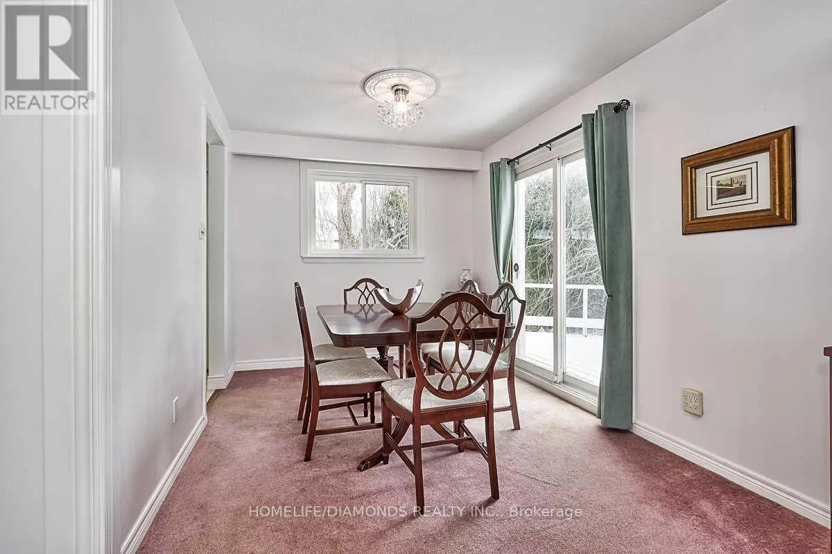 35 EDENBOROUGH DRIVE