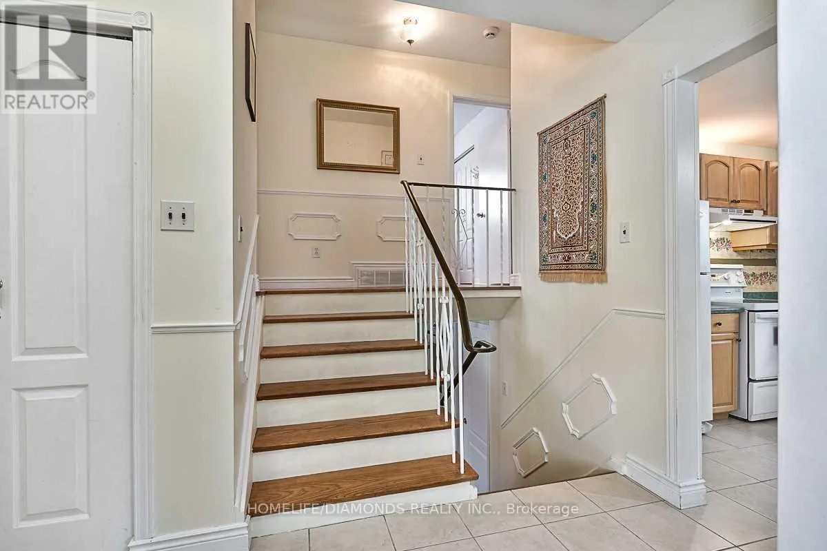 35 EDENBOROUGH DRIVE