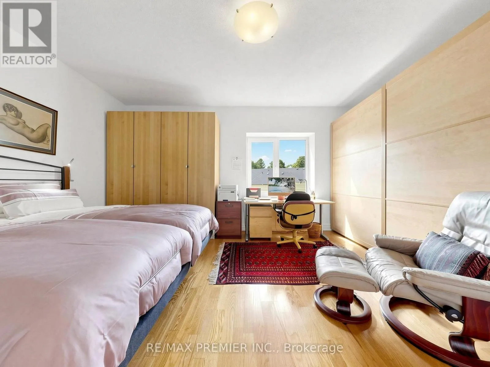 #301 - 30 ANGLESEY BOULEVARD