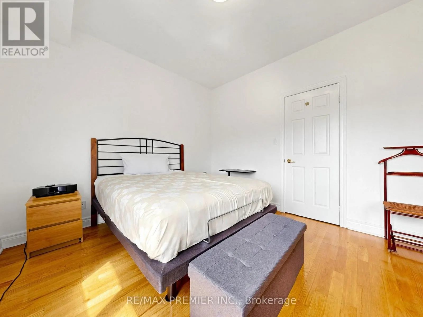 #301 - 30 ANGLESEY BOULEVARD