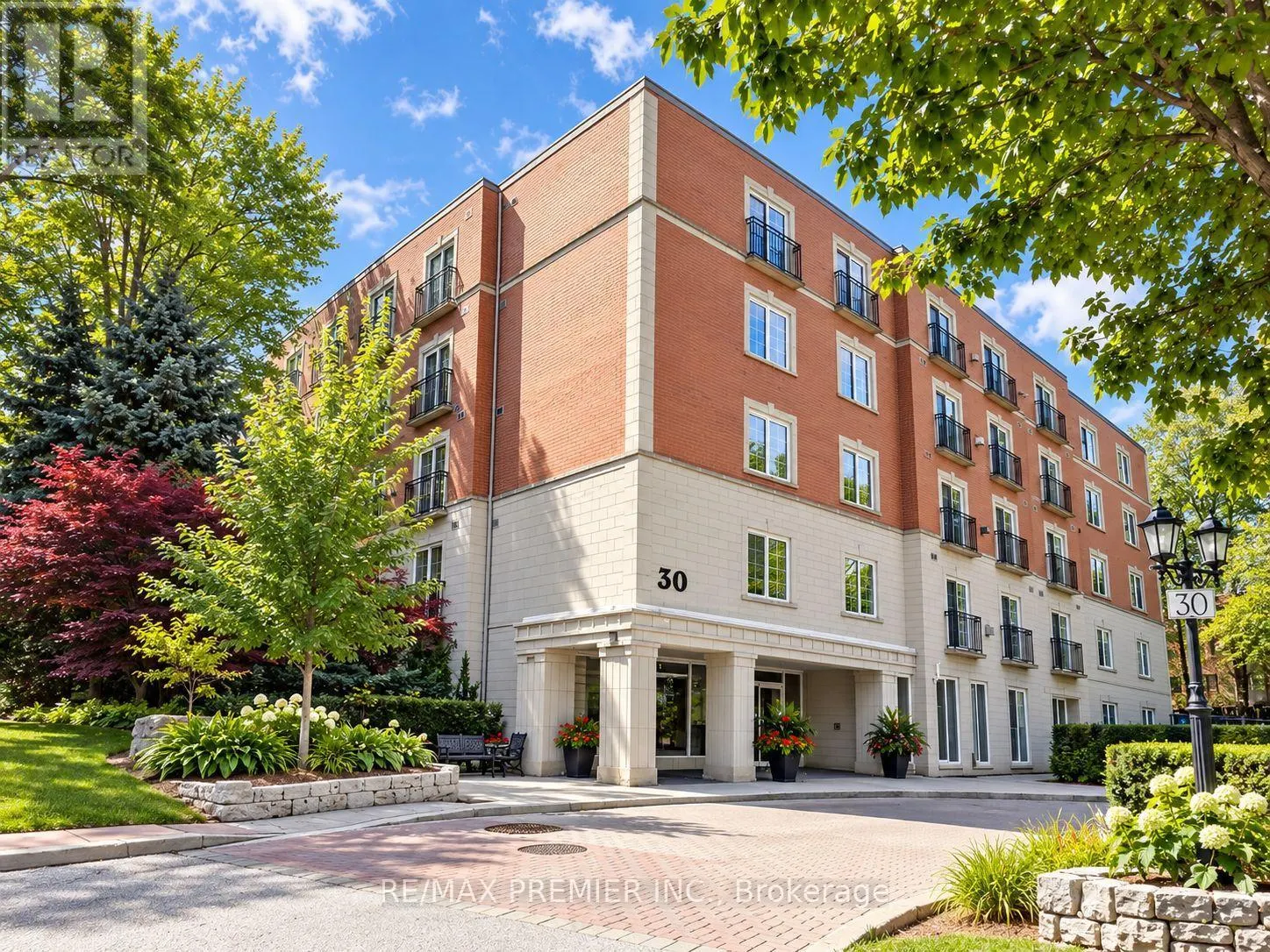 #301 - 30 ANGLESEY BOULEVARD
