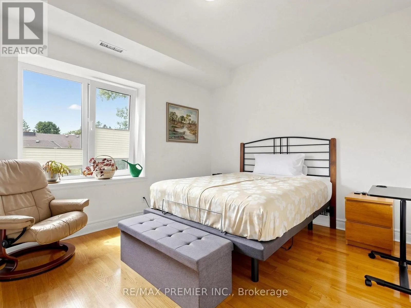 #301 - 30 ANGLESEY BOULEVARD