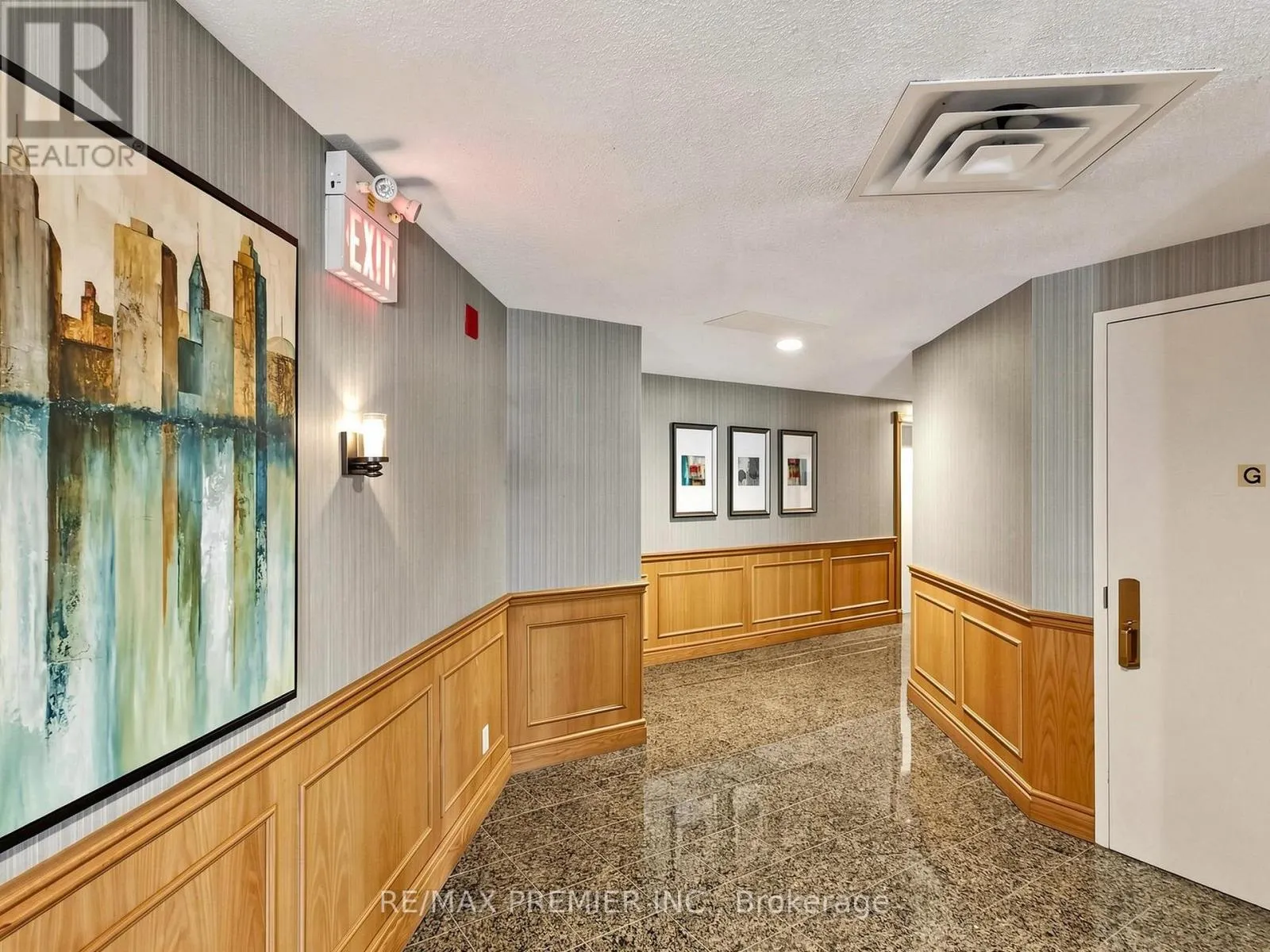 #301 - 30 ANGLESEY BOULEVARD